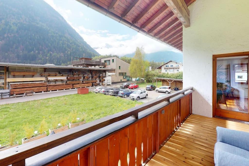 Ötztal-Bahnhof Haus Alberto - Haus Mit 2 Ferienwohnungen מראה חיצוני תמונה