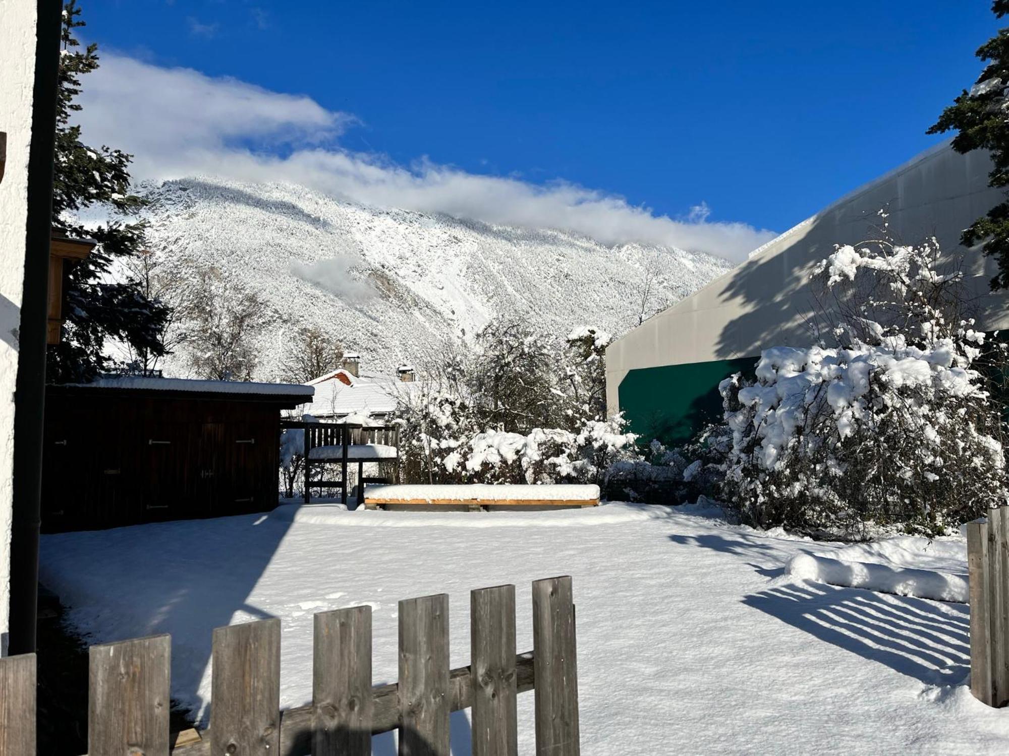 Ötztal-Bahnhof Haus Alberto - Haus Mit 2 Ferienwohnungen מראה חיצוני תמונה